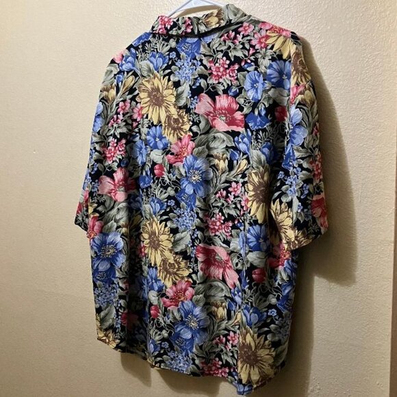 Vintage Kathie Lee Women's Floral Pattern Short Sleeve Button Up Shirt Size M/L - Picture 2 of 4
